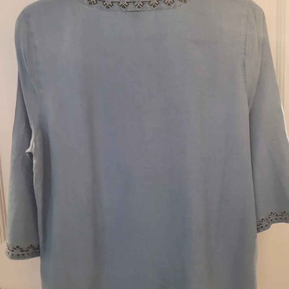 J Jill Embroidered denim Blue Women's Top - Picture 4 of 6